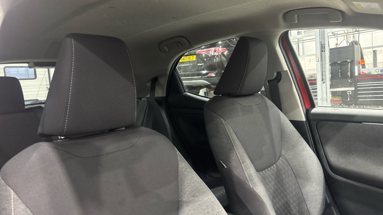 Toyota Yaris 1.5 Hybrid Design 5dr CVT Hybrid Hatchback